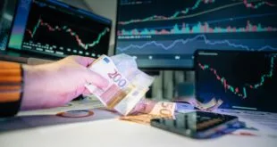 7 Proven Ways to Generate Passive Income With Digital Assets