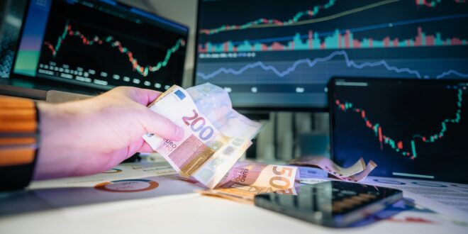 7 Proven Ways to Generate Passive Income With Digital Assets